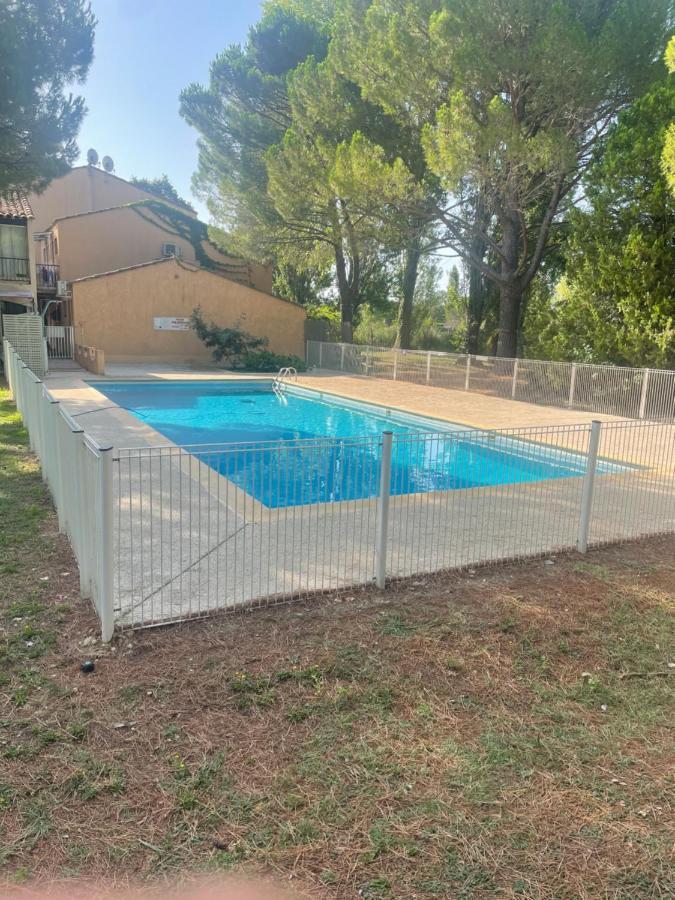 Appartement Les Hameaux 阿爾勒 外观 照片